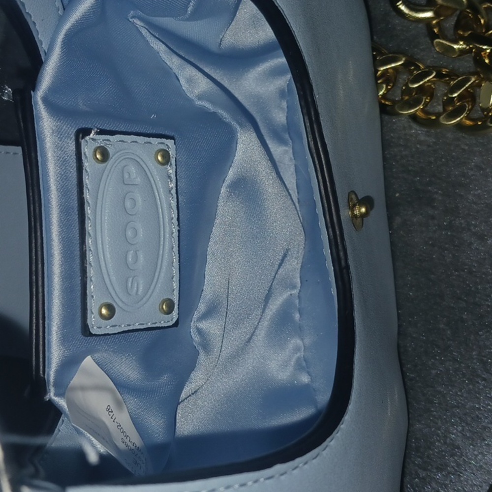 Scoop Mini Crossbody 🩵✨️ - Picture 5 of 7